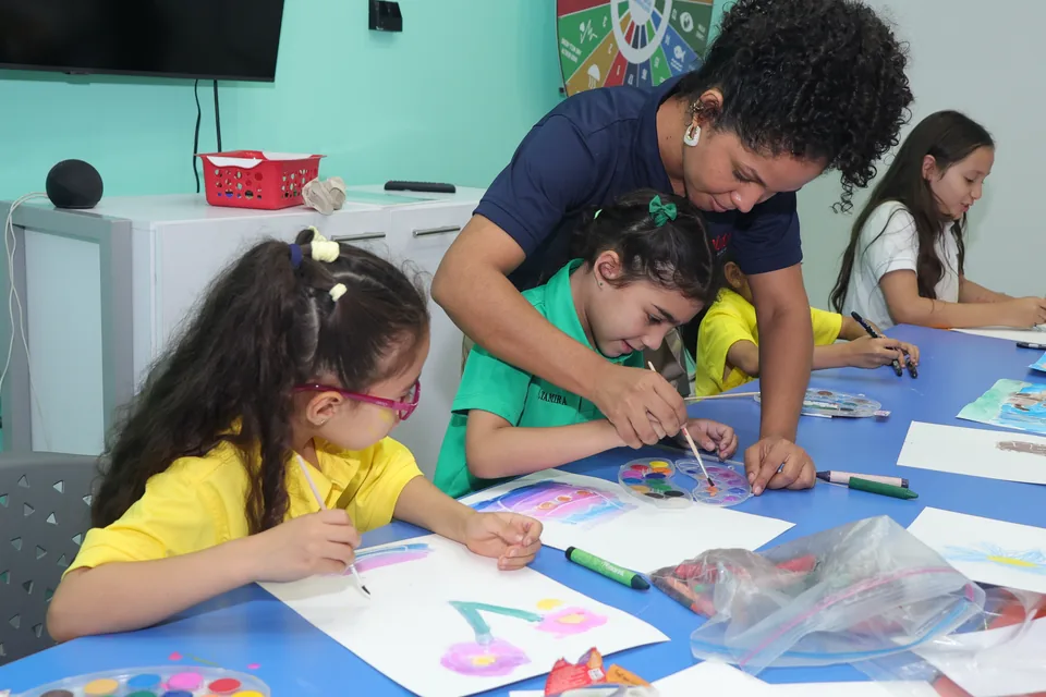 Altamira students participating in Atelier