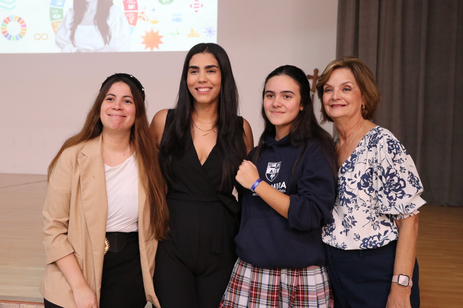 Miembros de la comunidad de egresados de Altamira