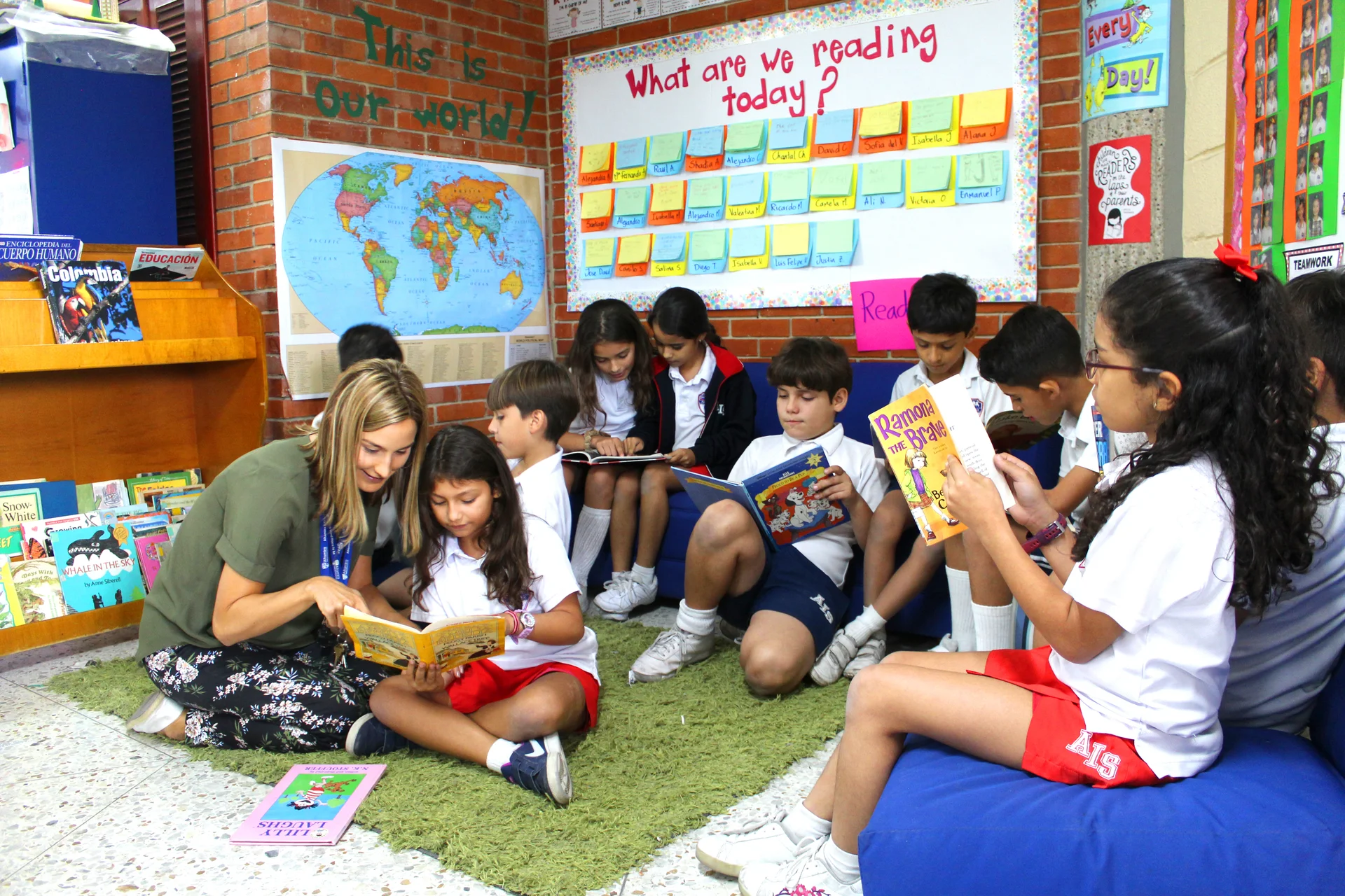“Creando la Escuela del Mañana en el Presente”
