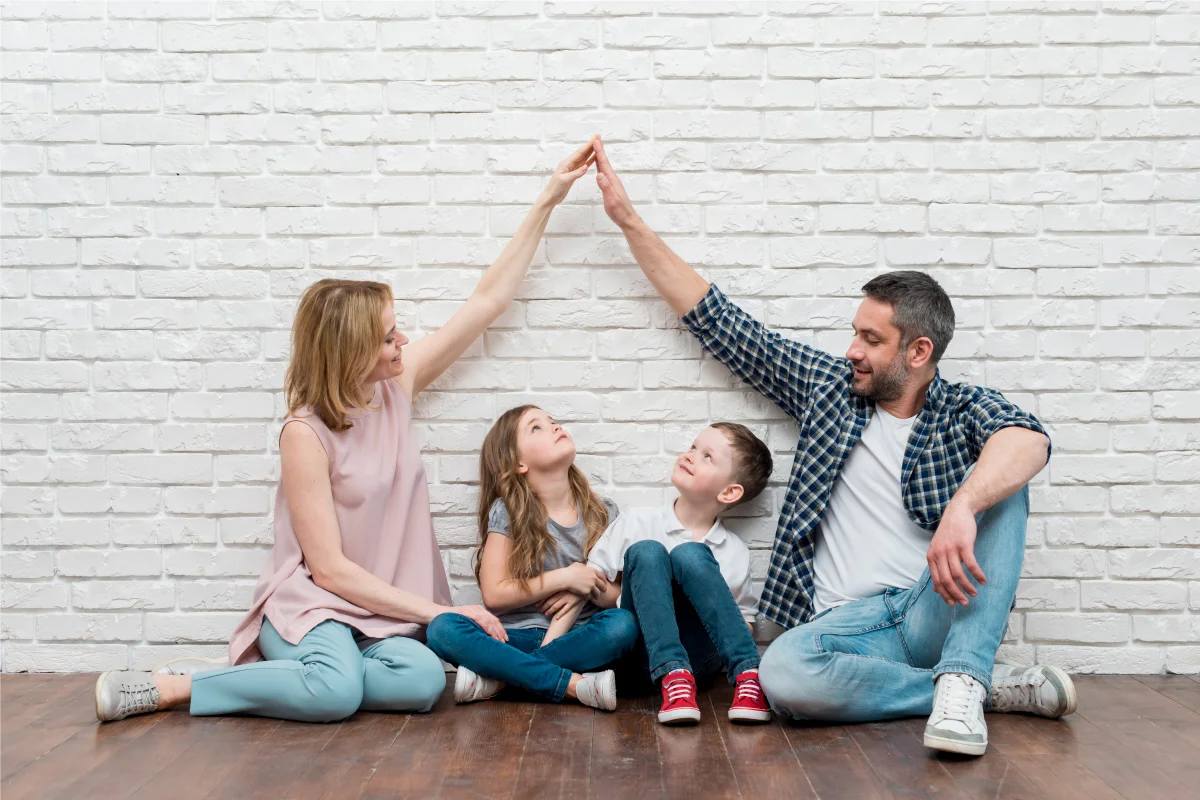El desarrollo Socio-emocional y las fortalezas del carácter que se desarrollan en los niños a través de las relaciones de familia.