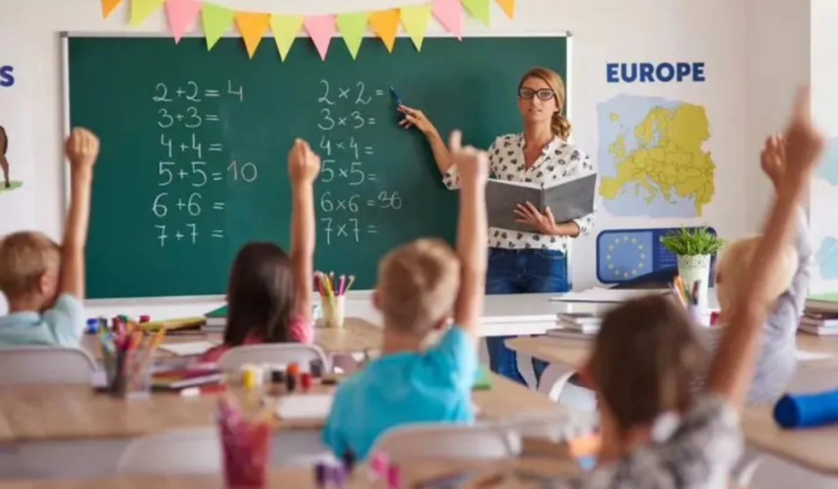 SER MAESTRA DE ADOLESCENTES