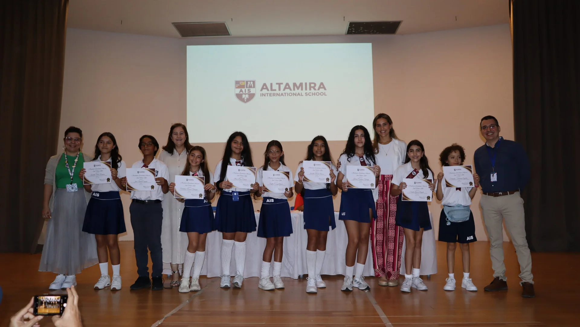 Elementary Honor Roll Ceremony - photograph 4