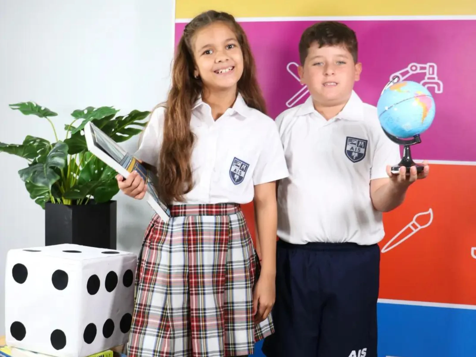 Elementary students at Altamira International School