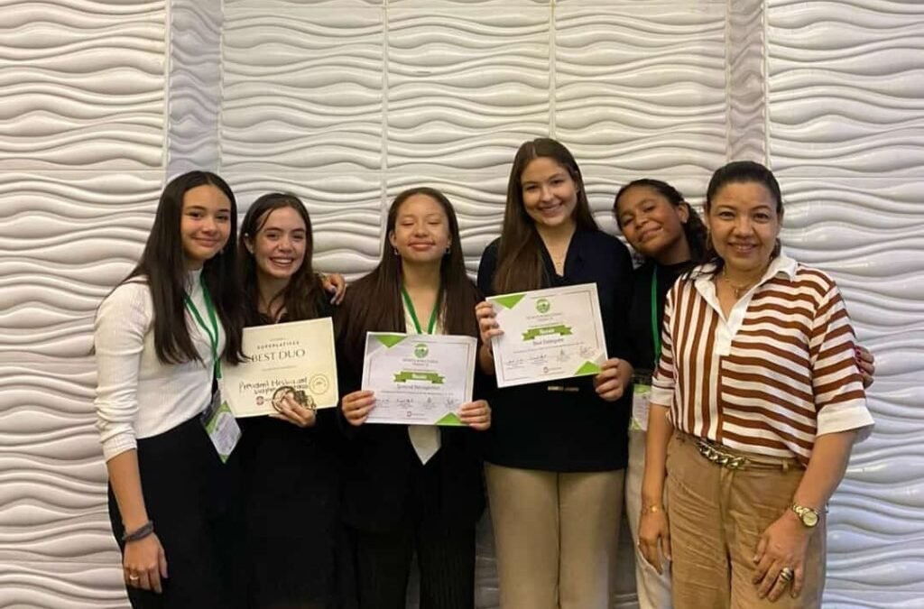 Outstanding Student Delegation Shines at Model United Nations Conference